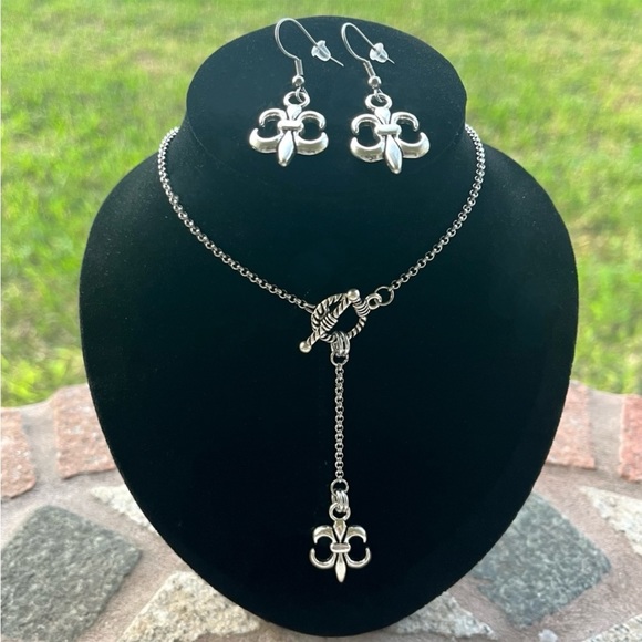 IJewelry2 Sterling Silver Cat Shape Opal Pendant Necklace And Earrings Set | Kitty Cat Jewelry For Cat Lovers